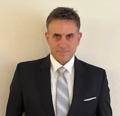 vince-headshot2