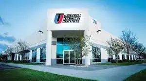 Universal Technical Institute (UTI)